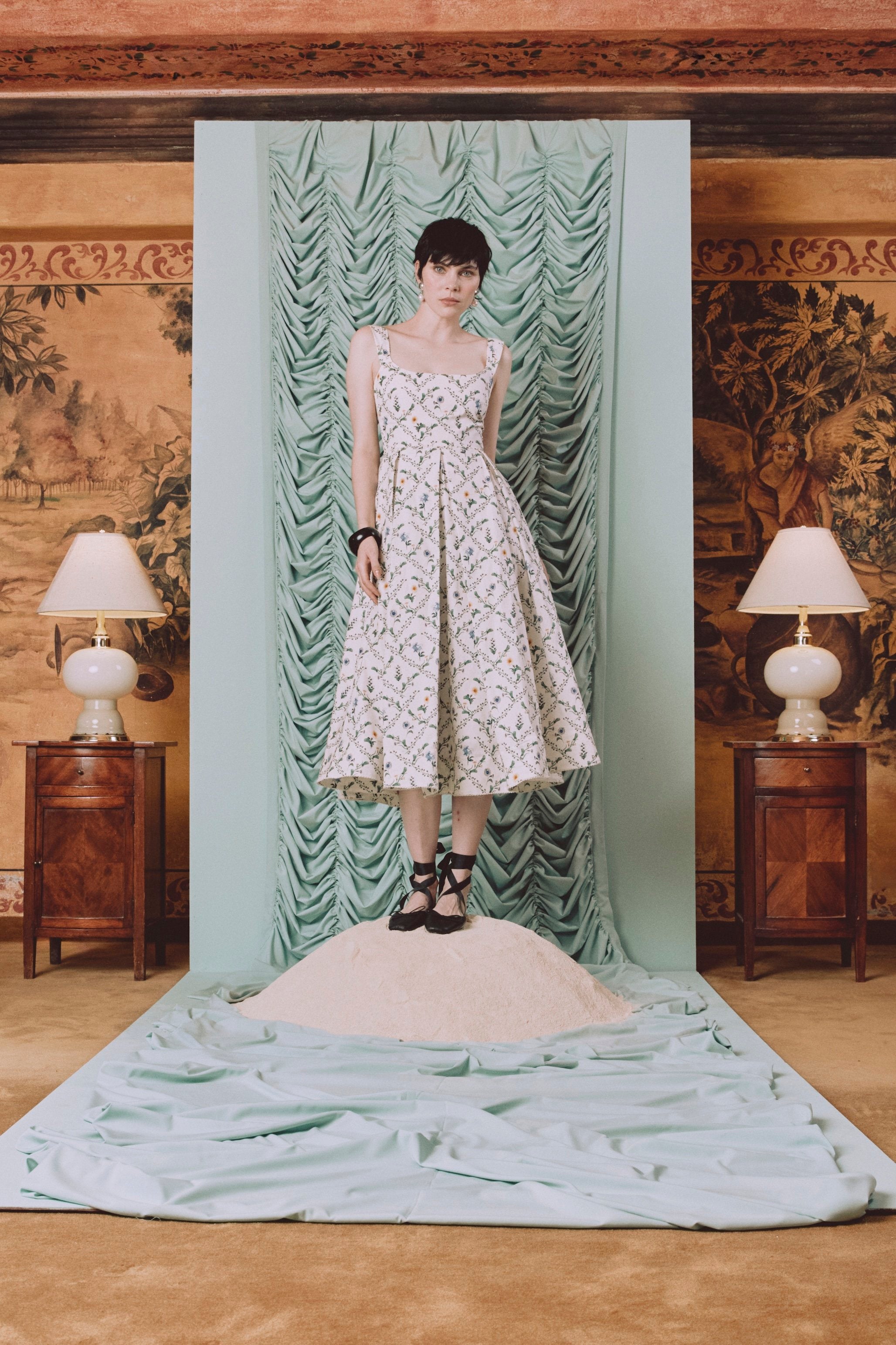Alcaparra Brisa Midi Dress - Vista 2