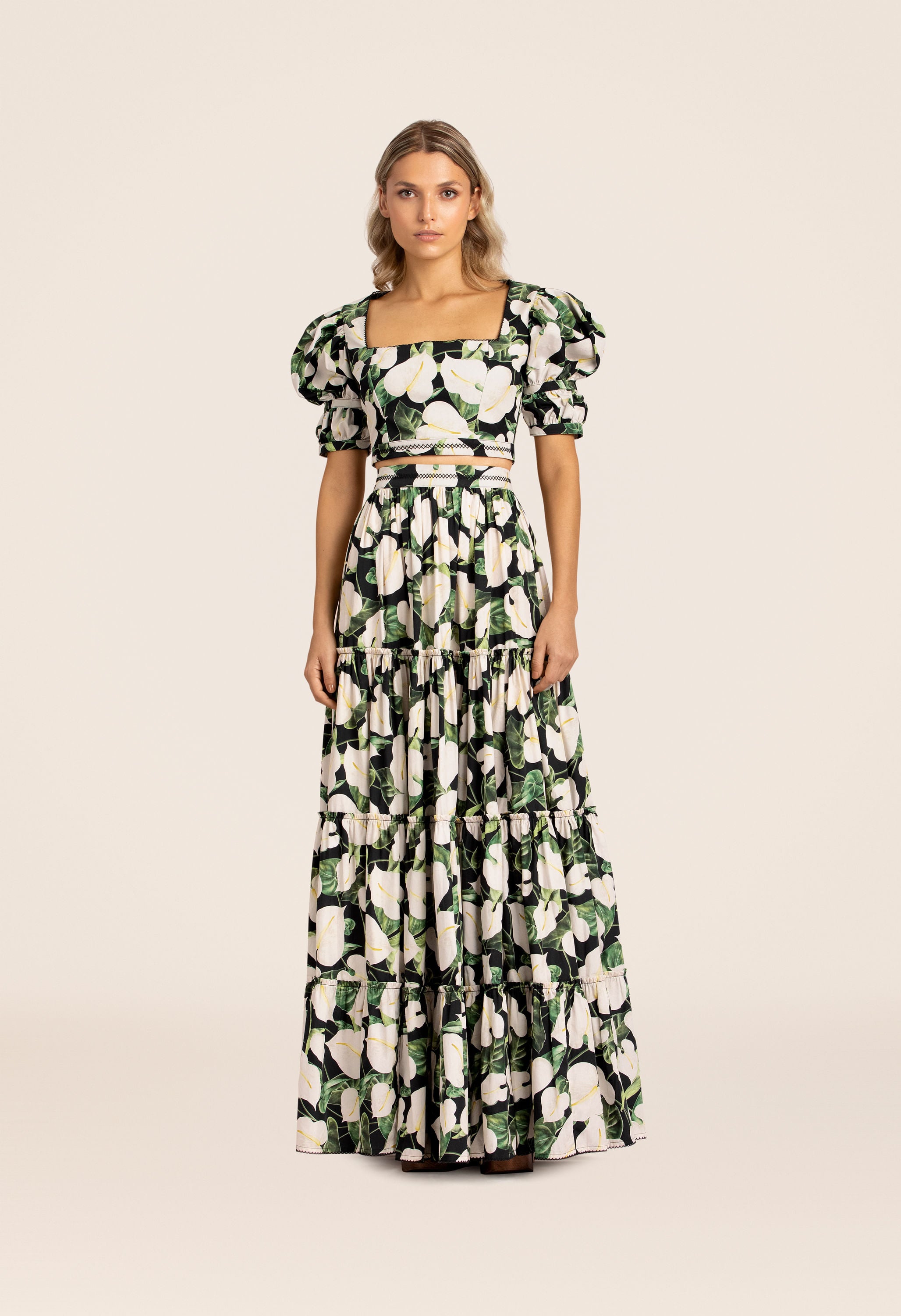 Bambu-Anturios-Black-Cropped-Top-8387