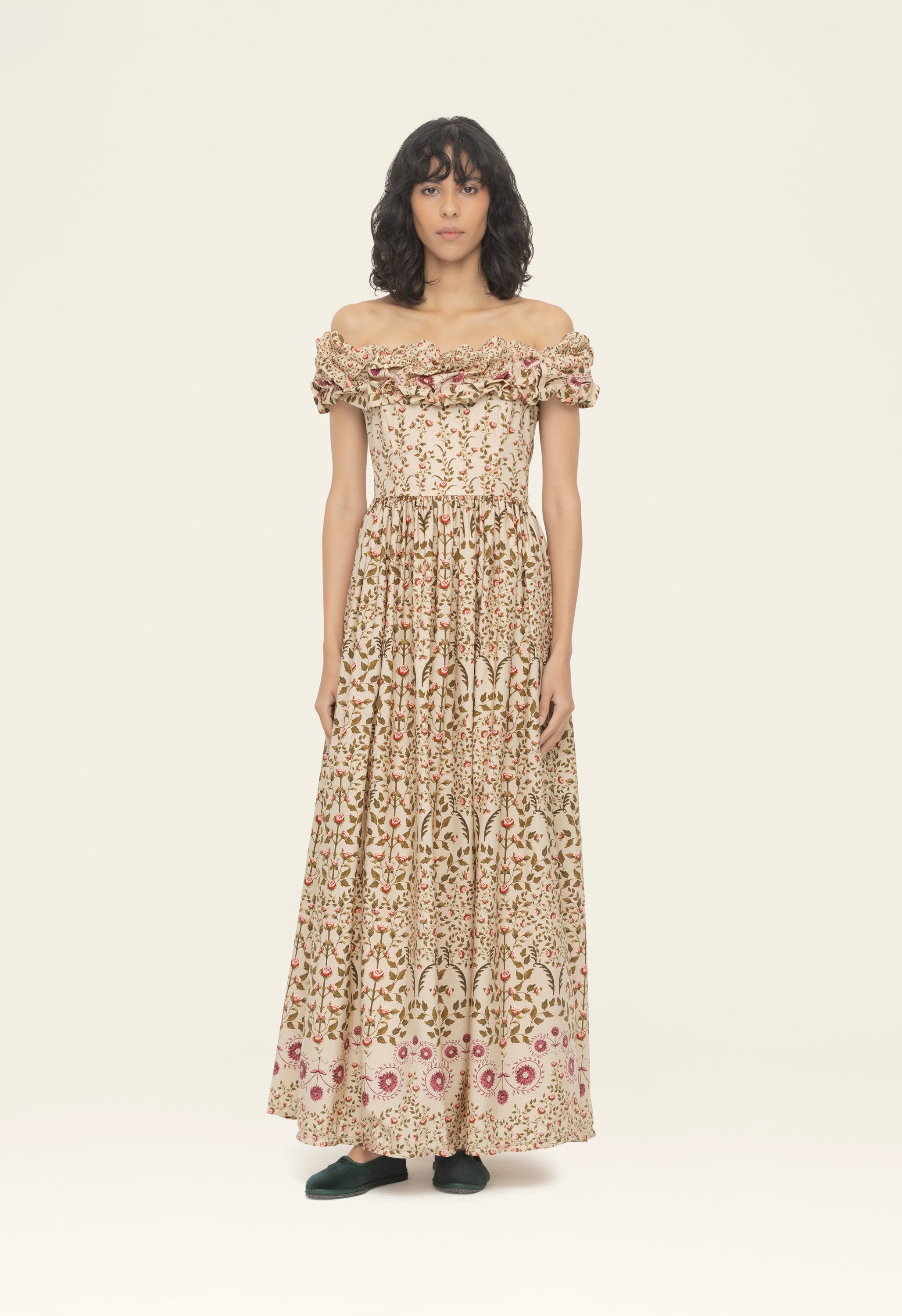 ❇️AGUA BY AGUA BENDITA 正規25新作花柄ロングワンピース Infinito Florecer Embroidered Maxi Dress | Agua by Agua