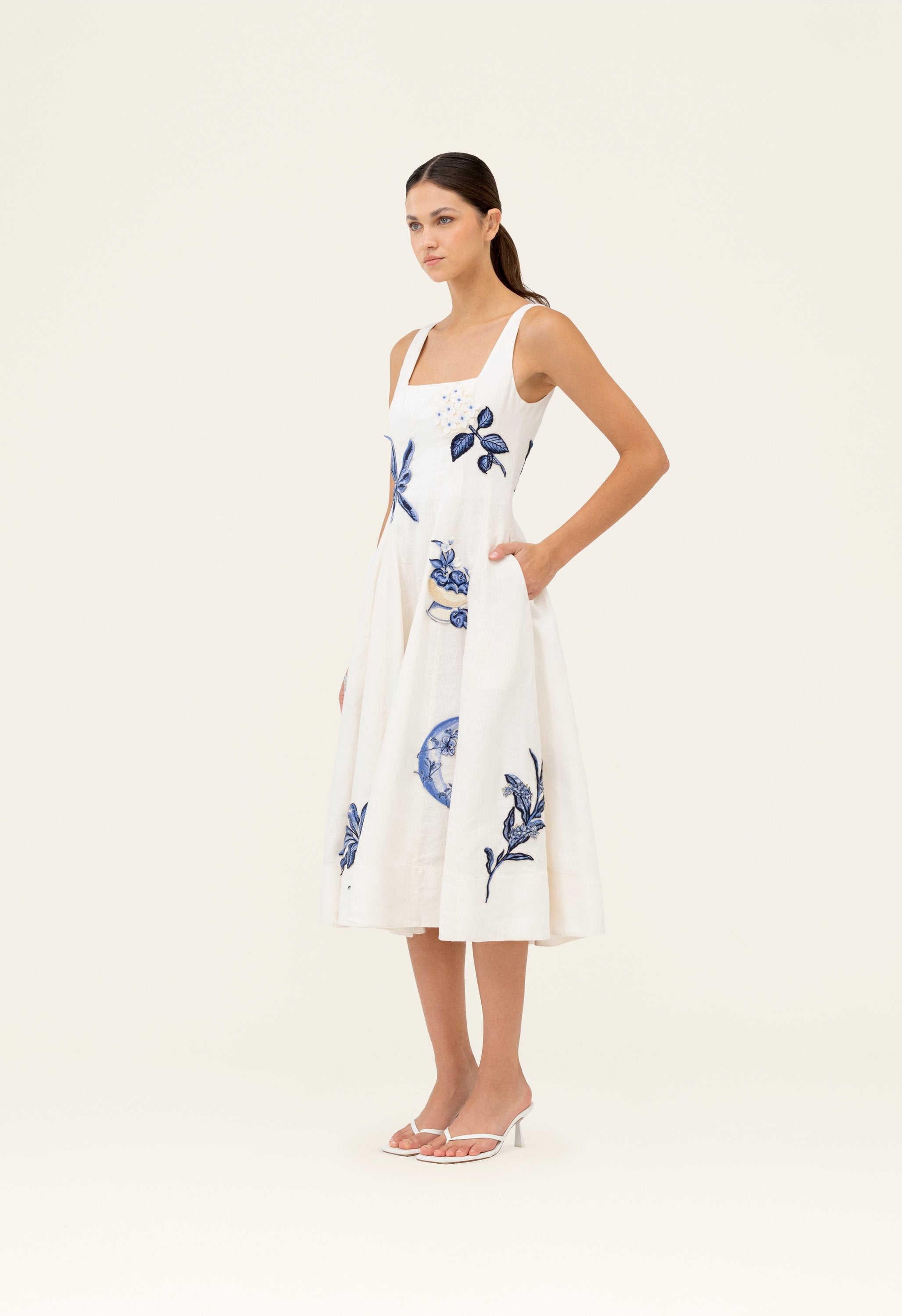 Secreto-Frontera-Wild-Midi-Dress-19214-3.jpg