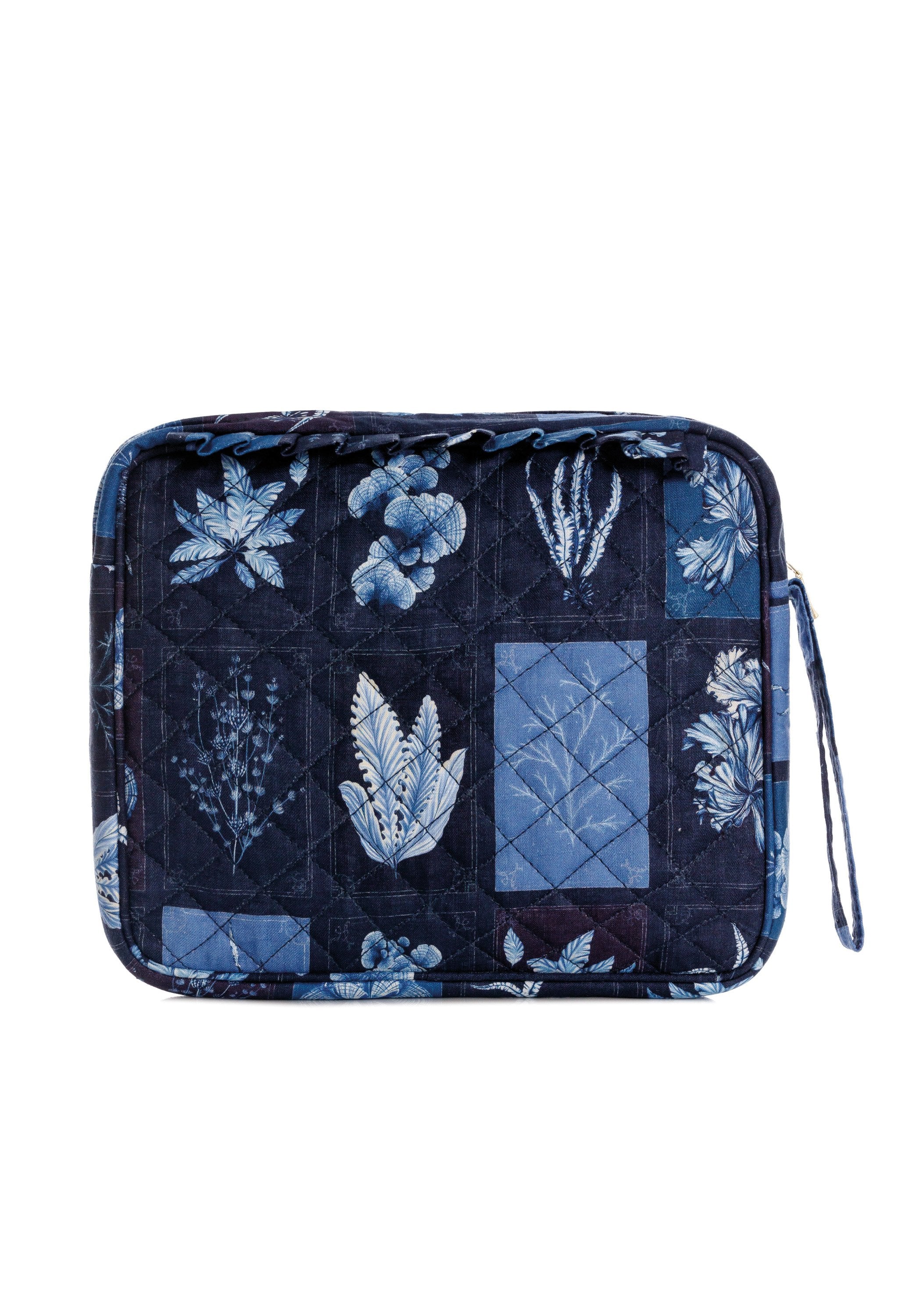 Travel-Pouch-Large-17759-1-HOVER.jpg