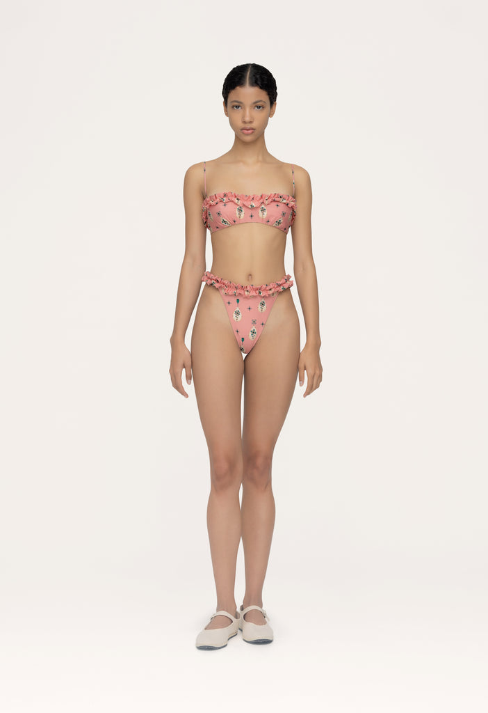 ୨୧┈┈* mia *┈┈୨୧ sddefault.jpg