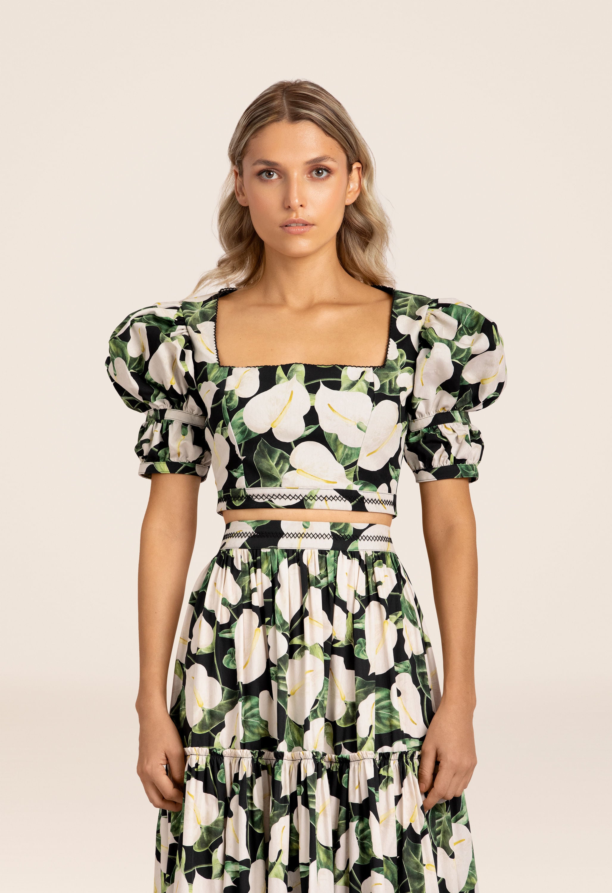 Bambu-Anturios-Black-Cropped-Top-8387